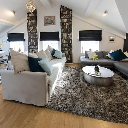 شقة Holidays - Regent Penthouse هاروغايت
